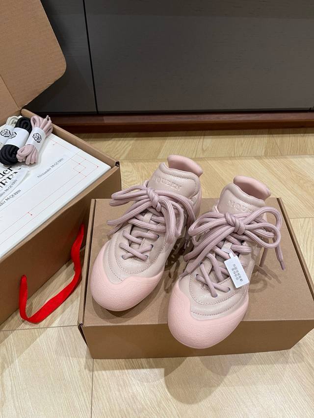 出女 男+20飞机盒+20 最新火爆情侣款 Alexander Mcqueen 亚历山大 麦昆 24Ss 秋冬最新 Flexion系列 复古 休闲 运动鞋 原版
